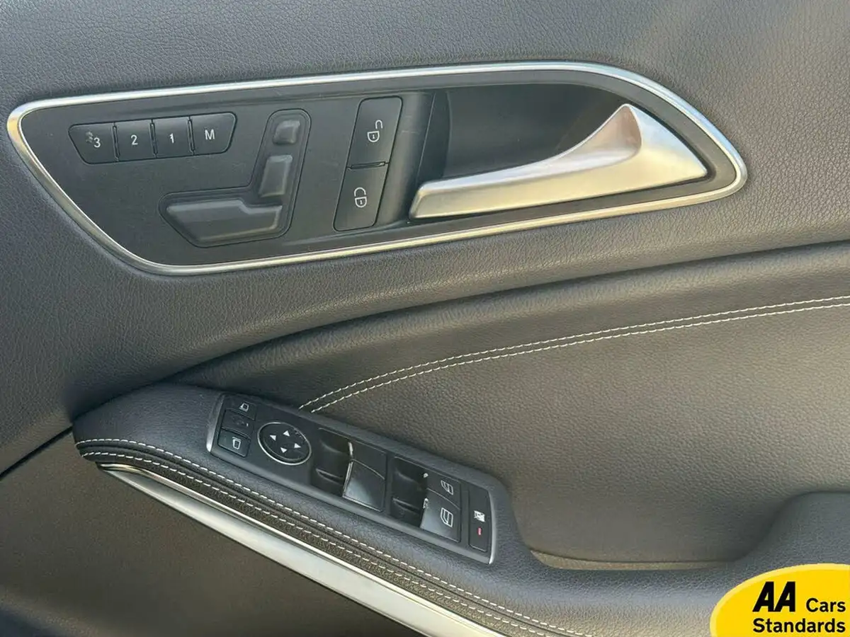 2015-mercedes-benz-a-class-big-10