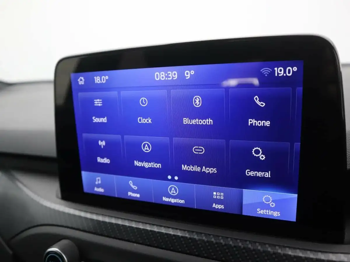 2020-ford-focus-10t-st-line-x-hatchback-auto-big-22
