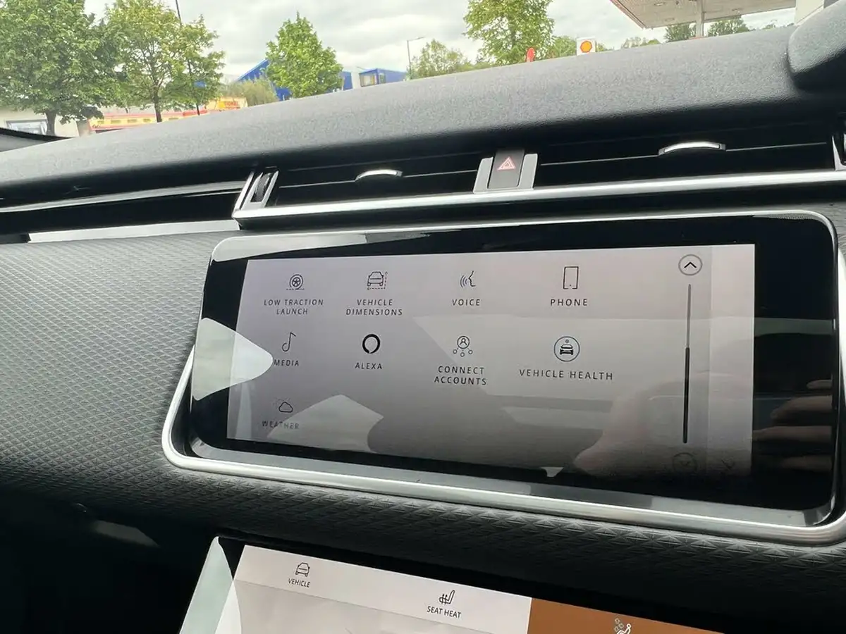 2022-land-rover-range-rover-velar-20-d200-velar-big-54