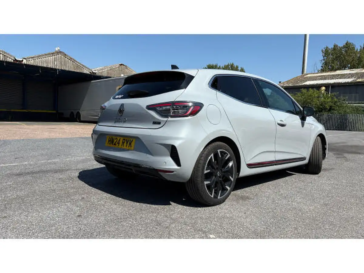 2024-renault-clio-16-techno-big-40