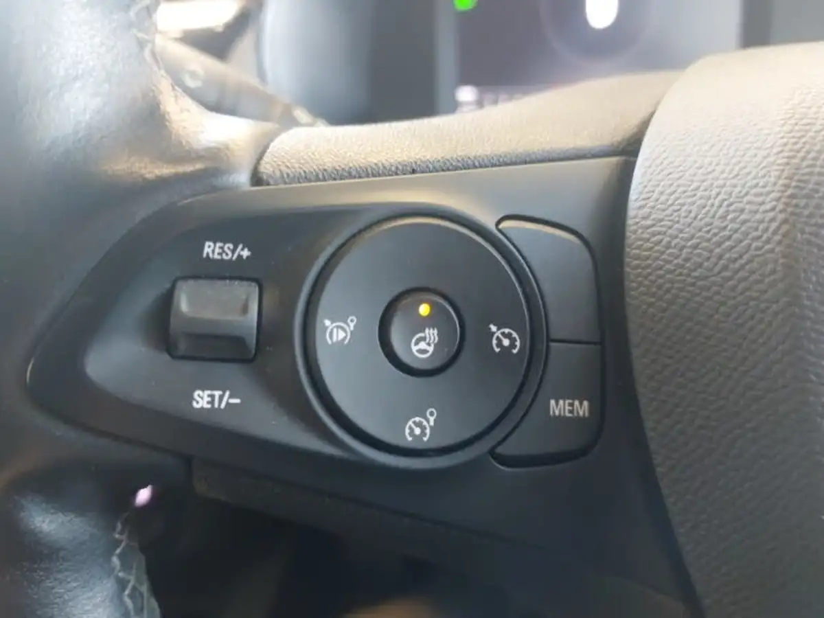 2022-vauxhall-corsa-12i-elite-edition-big-16