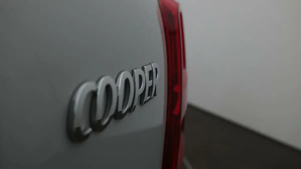 2022-mini-countryman-15-cooper-sport-comfortnav-plus-big-21