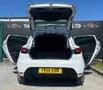 2018-renault-clio-09-tce-iconic-90ps-small-9