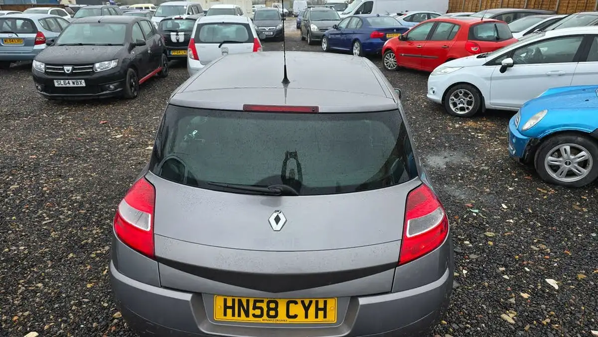 2008-renault-megane-16-new-expression-hatchback-3d-big-10