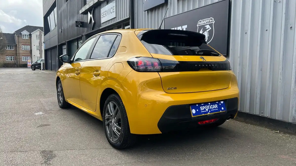 2022-peugeot-208-12-puretech-active-premium-75ps-big-8