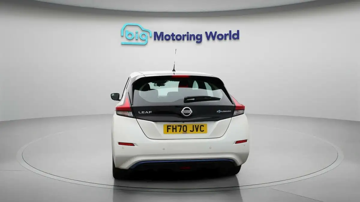 2021-nissan-leaf-e-acenta-big-6