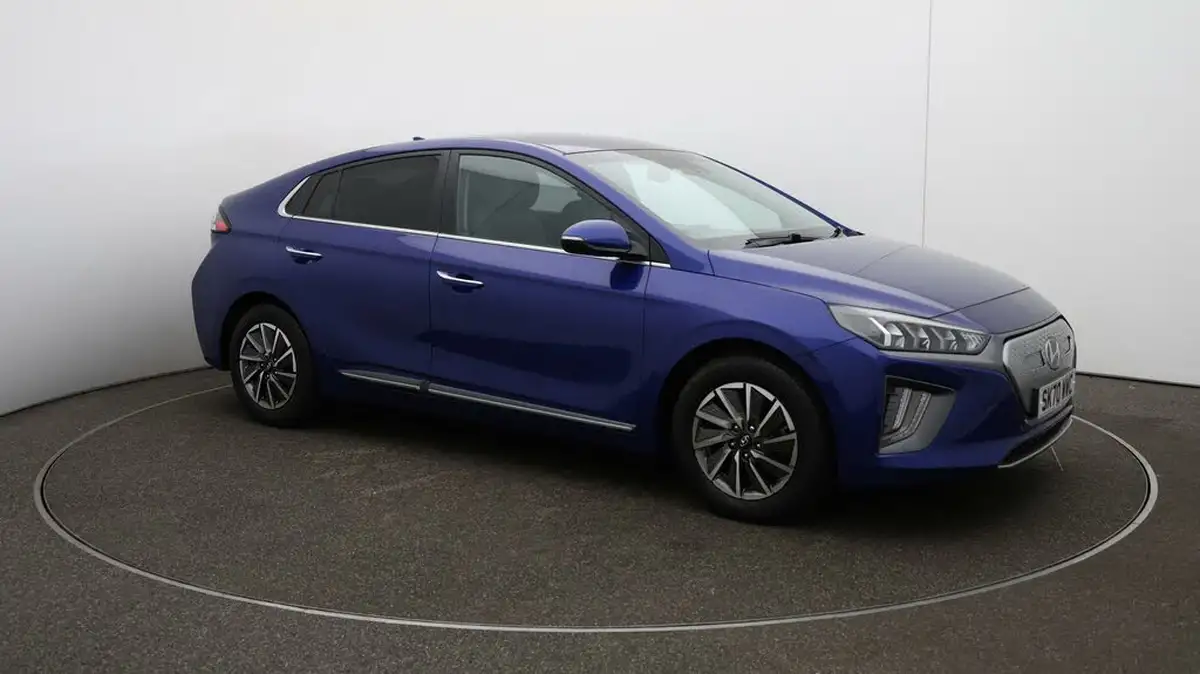 2020-hyundai-ioniq-e-premium-se-electric-100kw-big-43