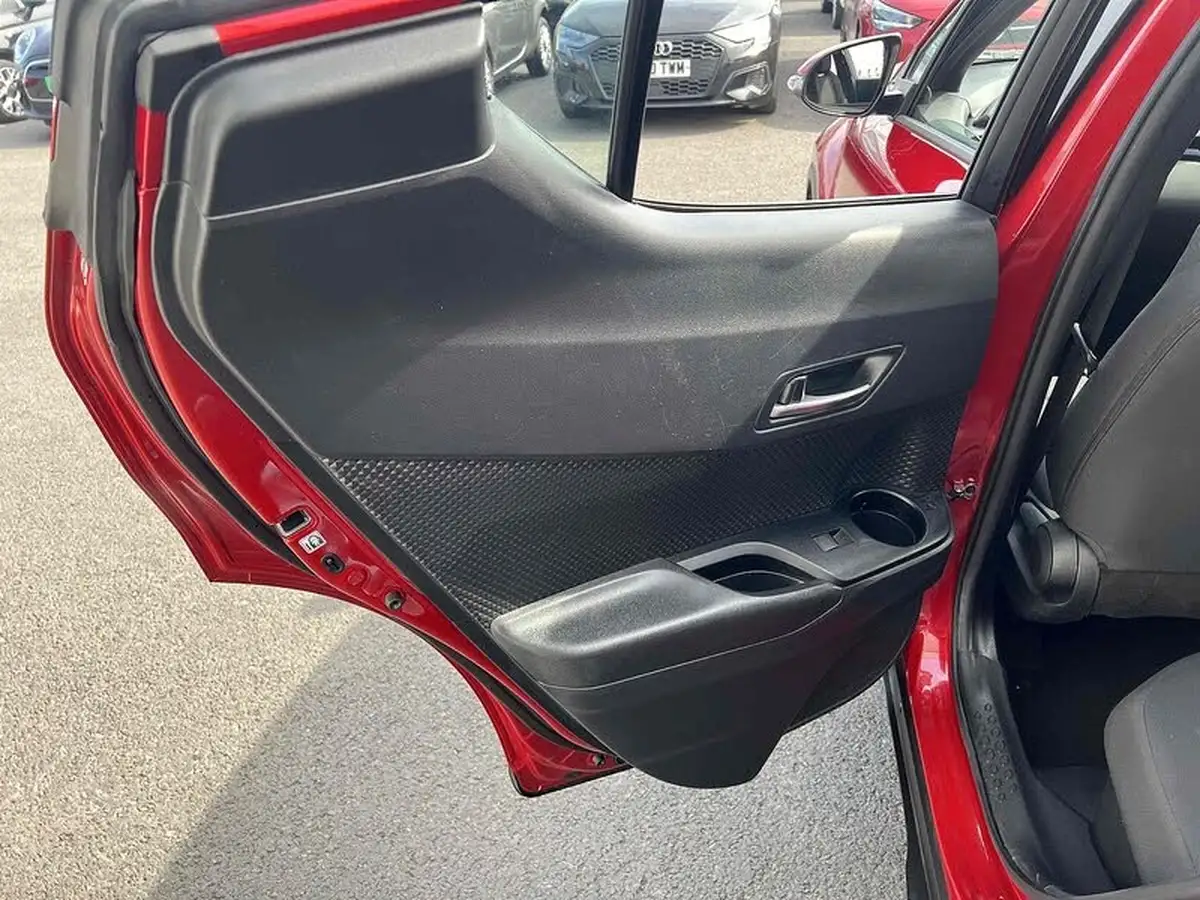 2020-toyota-c-hr-18-vvt-i-icon-parking-pack-big-28