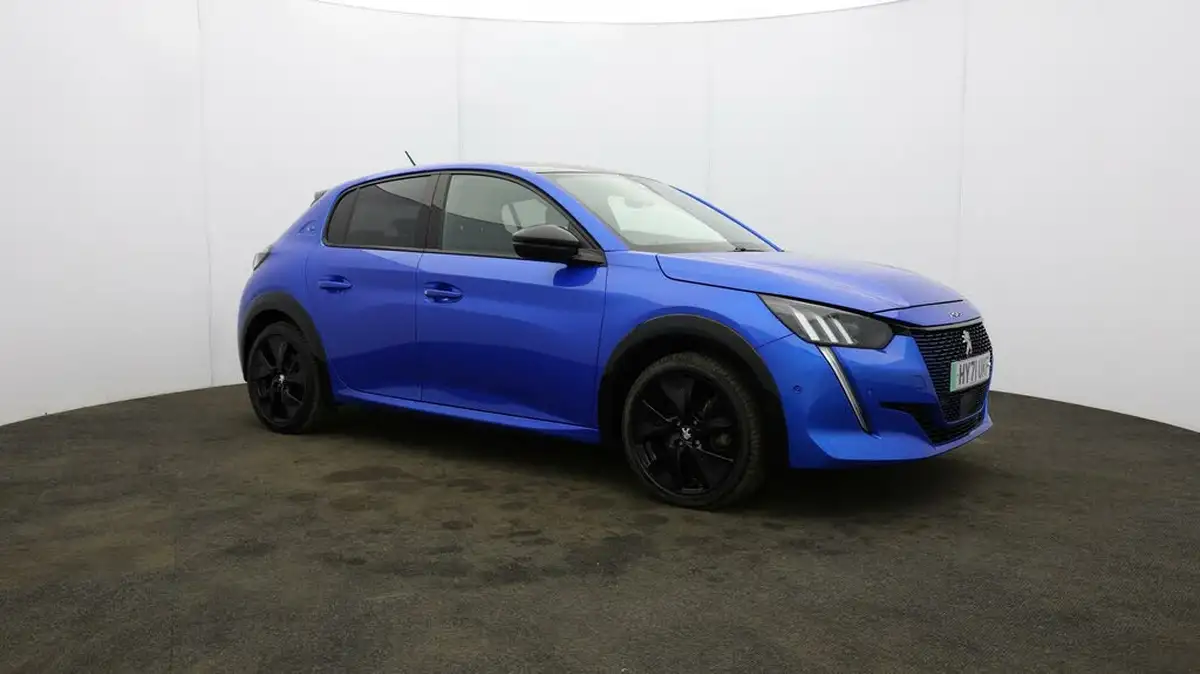 2021-peugeot-208-e-gt-premium-big-41