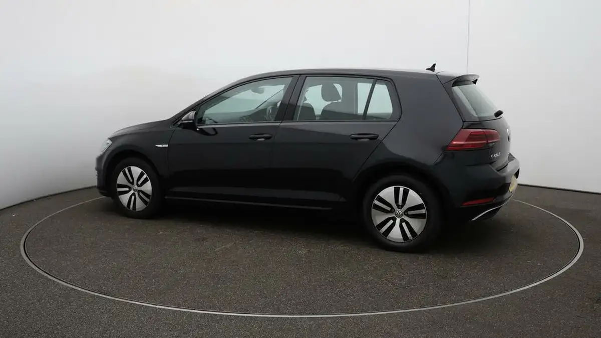 2019-volkswagen-golf-e-e-golf-big-47