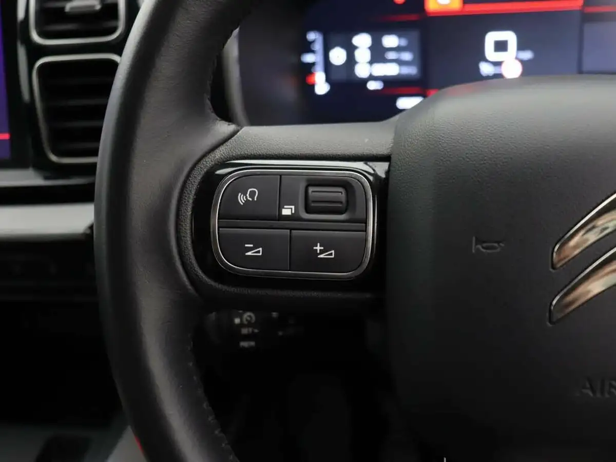2022-citroen-c5-aircross-15bluehdi-shine-ss-big-24