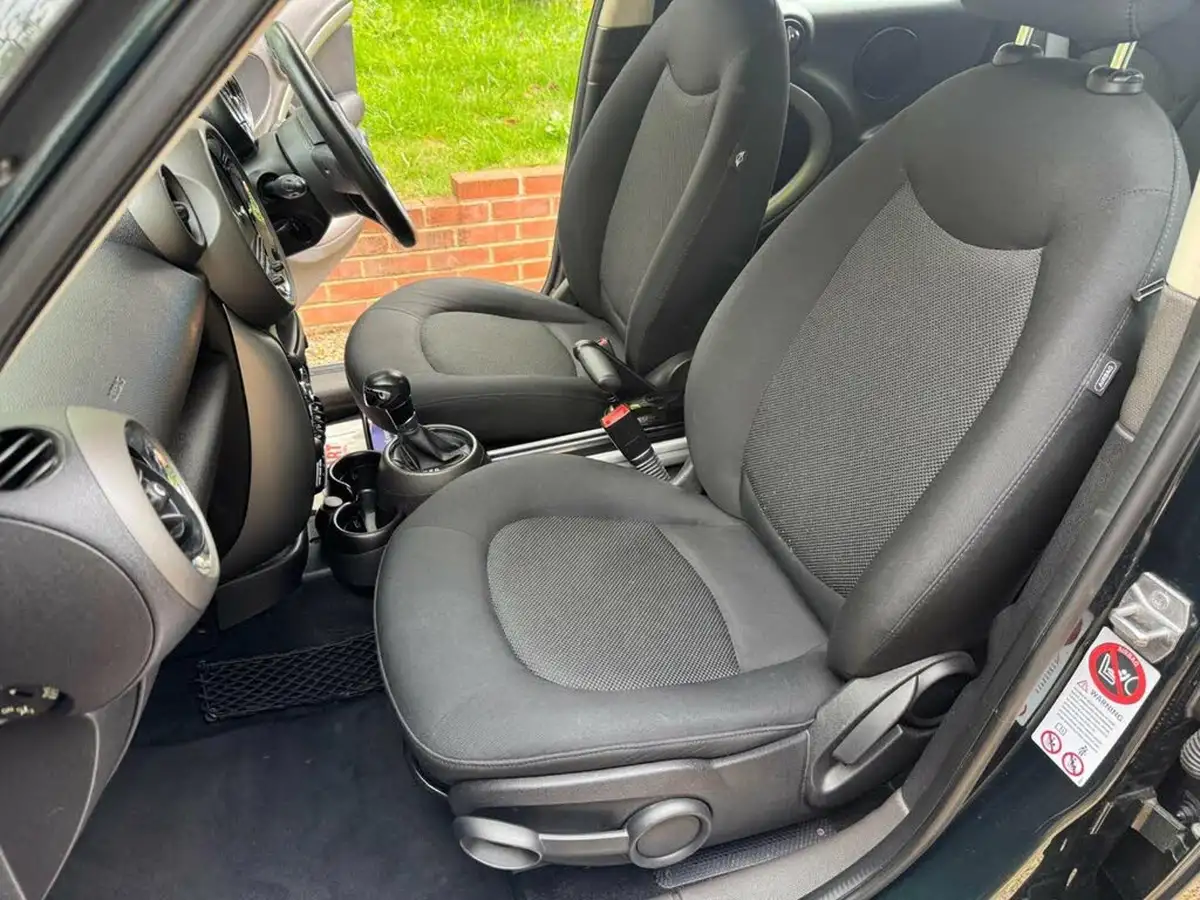 2012-mini-countryman-16-one-122bhp-auto-big-26