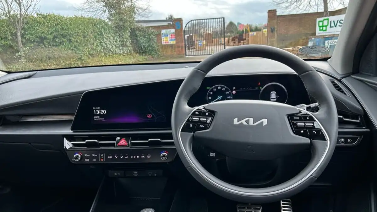 2025-kia-niro-16-gdi-4-127bhp-hev-132kwh-big-5