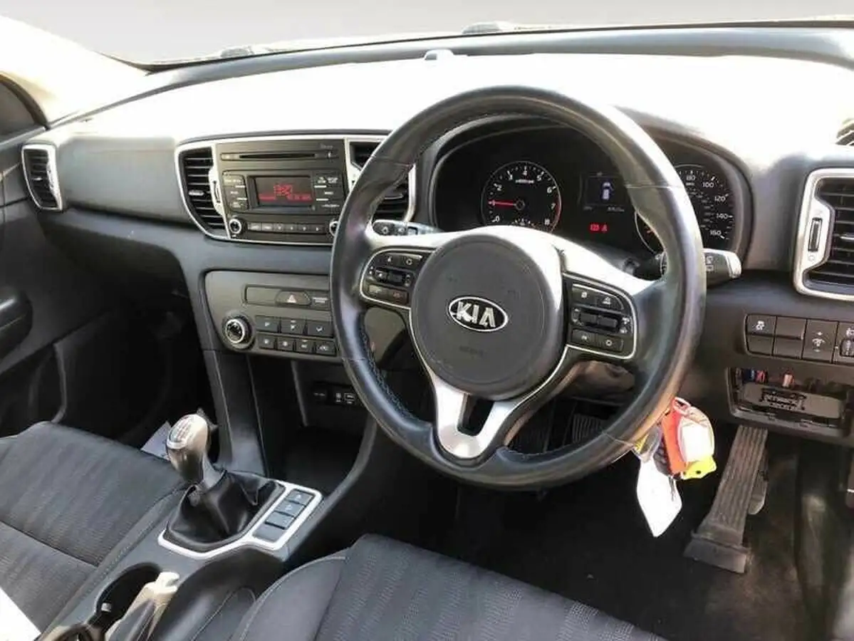 2018-kia-sportage-16-gdi-1-big-4