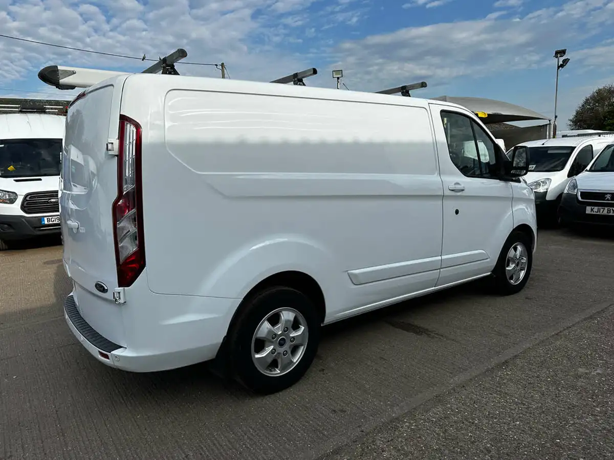 2016-ford-transit-custom-20tdci-270-l1h2-limited-130pseu6-big-10