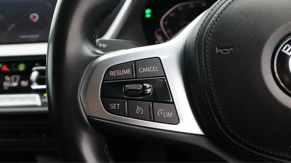 2023-bmw-1-series-15-118i-m-sport-lcp-dct-big-26