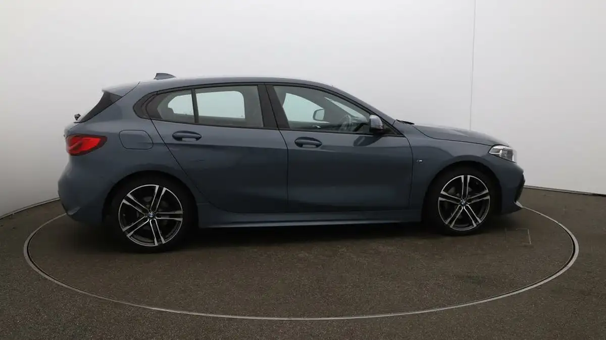 2023-bmw-1-series-15-118i-m-sport-lcp-dct-big-50