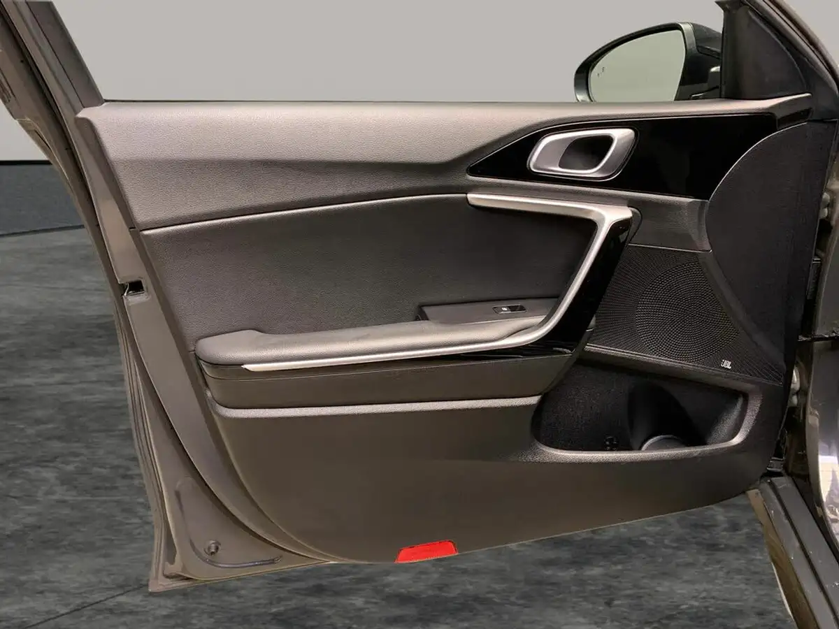2022-kia-pro-ceed-15-t-gdi-gt-line-s-big-37
