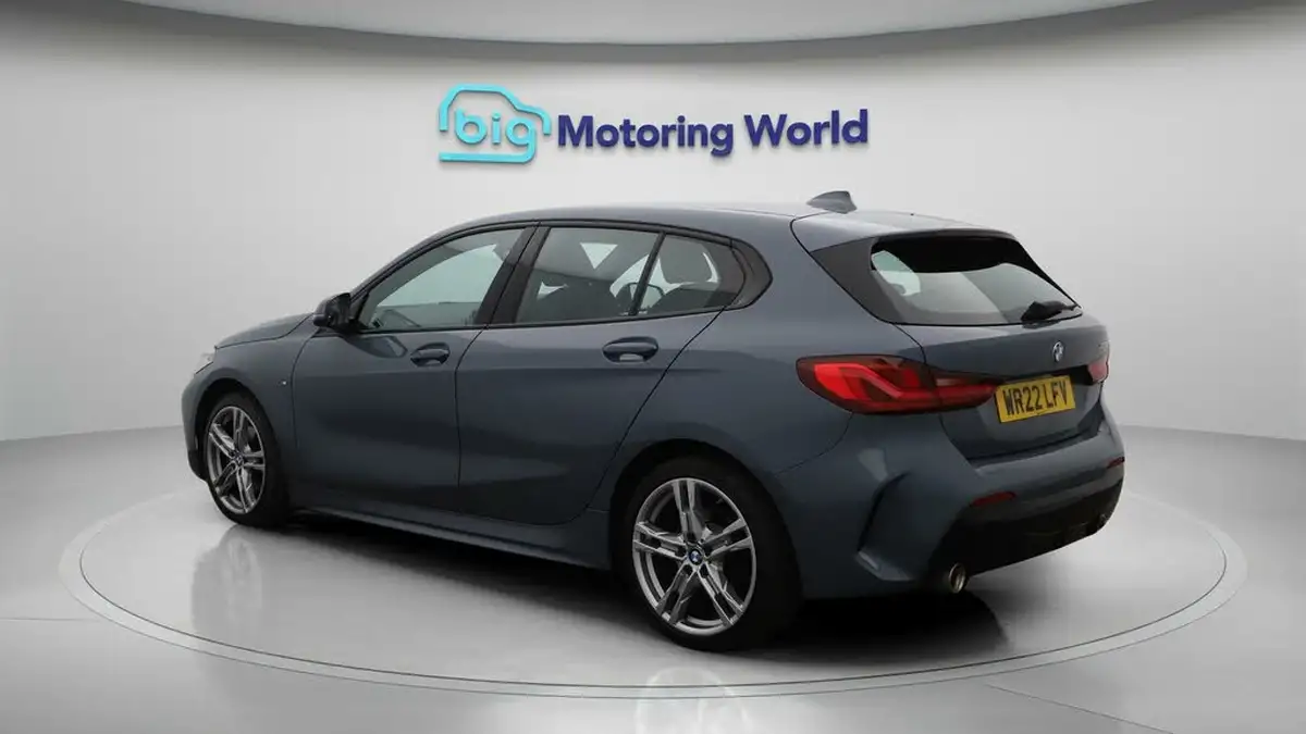 2022-bmw-1-series-15-118i-m-sport-lcp-big-5