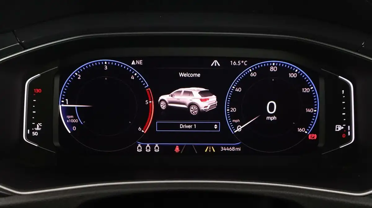 2019-volkswagen-t-roc-16tdi-r-line-big-10