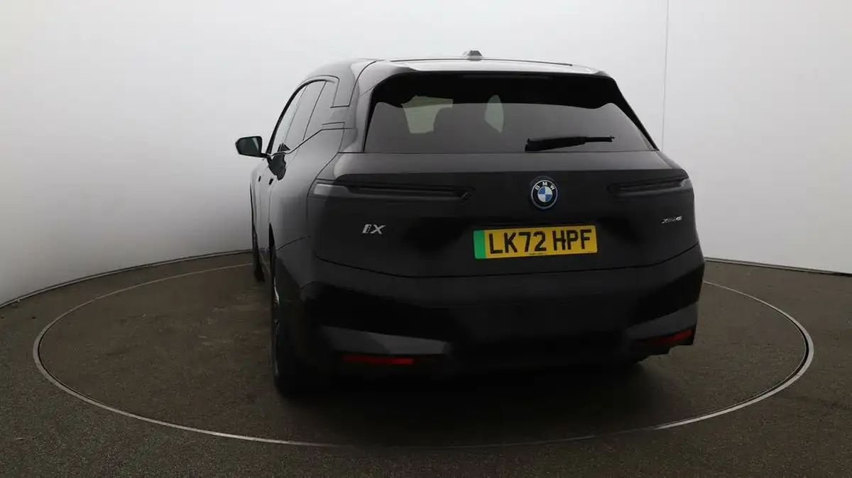 2022-bmw-ix-e-xdrive-40-m-sport-big-58