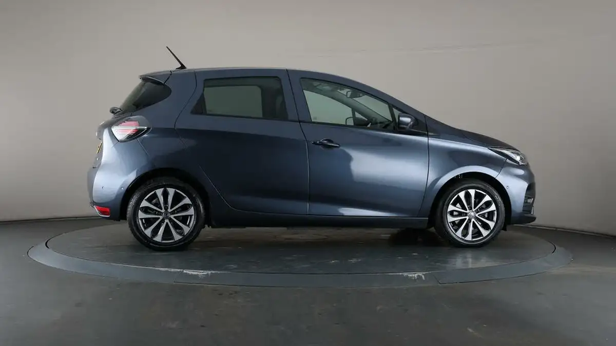 2021-renault-zoe-e-gt-line-big-61