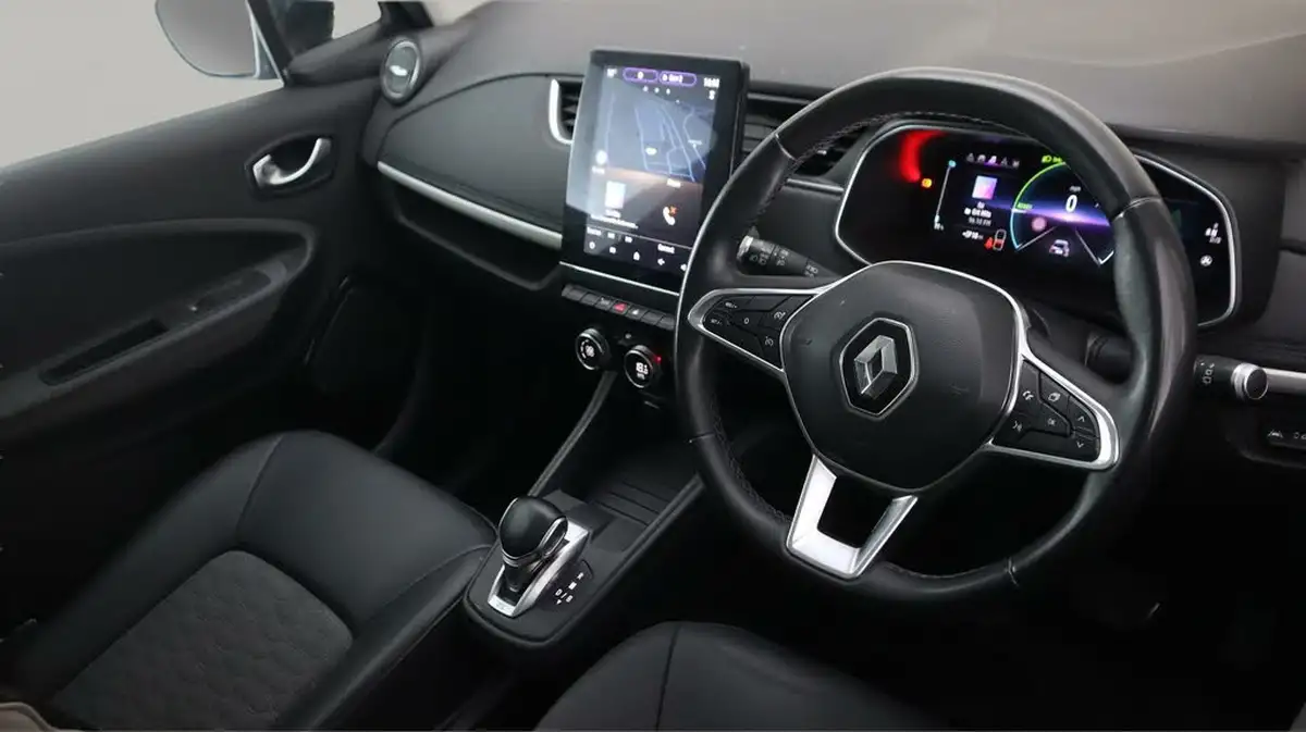 2021-renault-zoe-e-gt-line-big-9