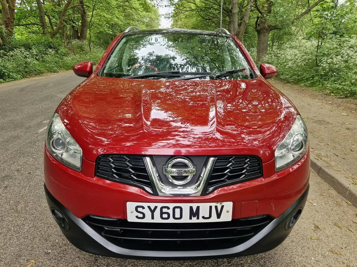 2010-nissan-qashqai-15td-n-tec-big-1