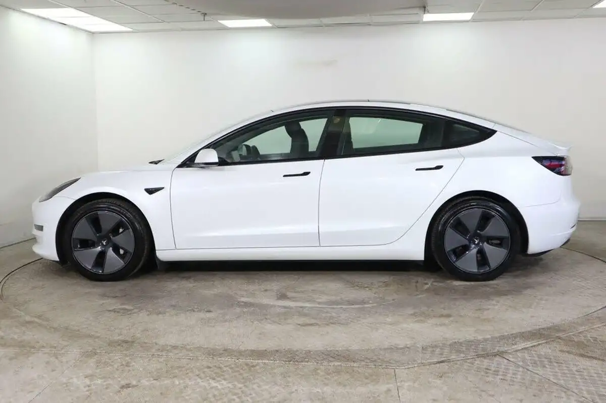 2021-tesla-model-3-e-long-range-4x4-big-7