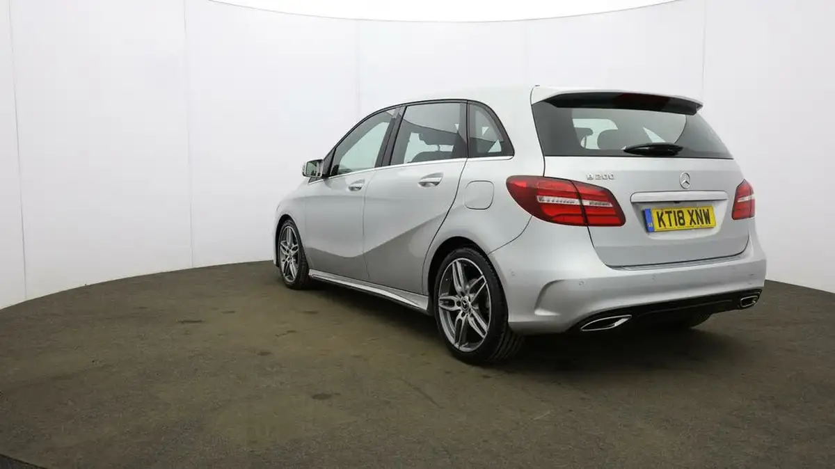 2018-mercedes-benz-b-class-16-b200-amg-line-156ps-premium-plusss-7g-dct-big-42