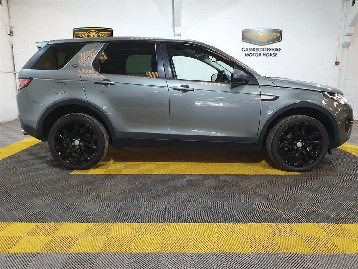 2015-land-rover-discovery-sport-22td-hse-awd-auto-big-22