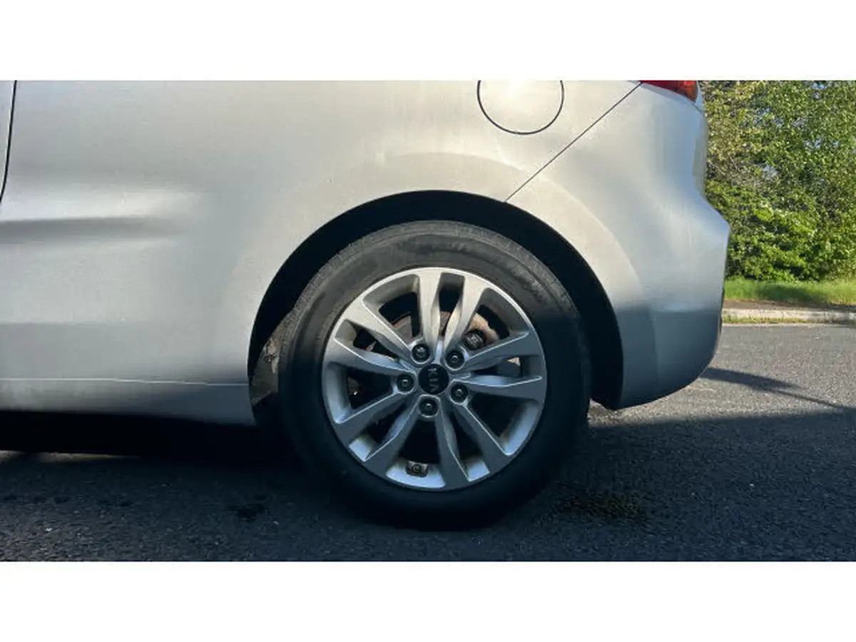 2017-kia-pro-ceed-16-gdi-2-big-6