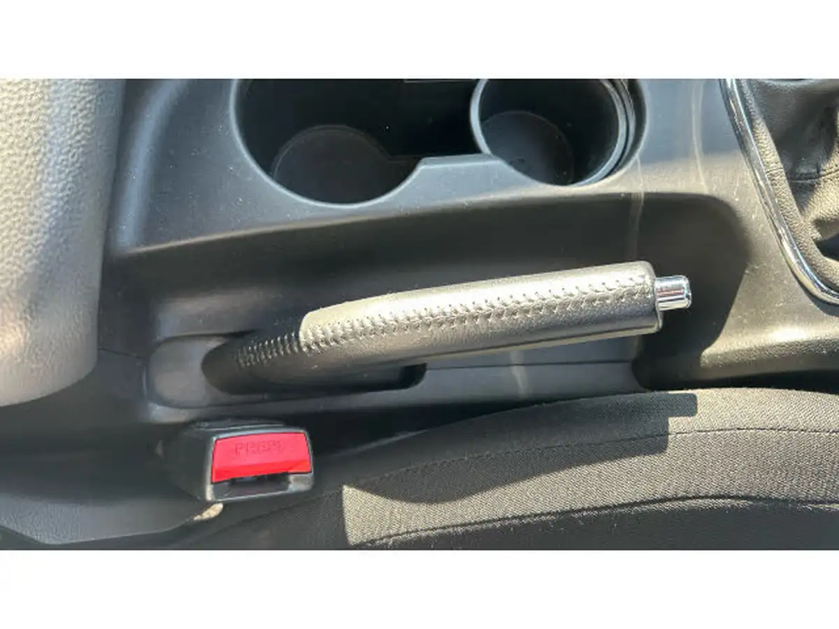 2017-kia-pro-ceed-16-gdi-2-big-30