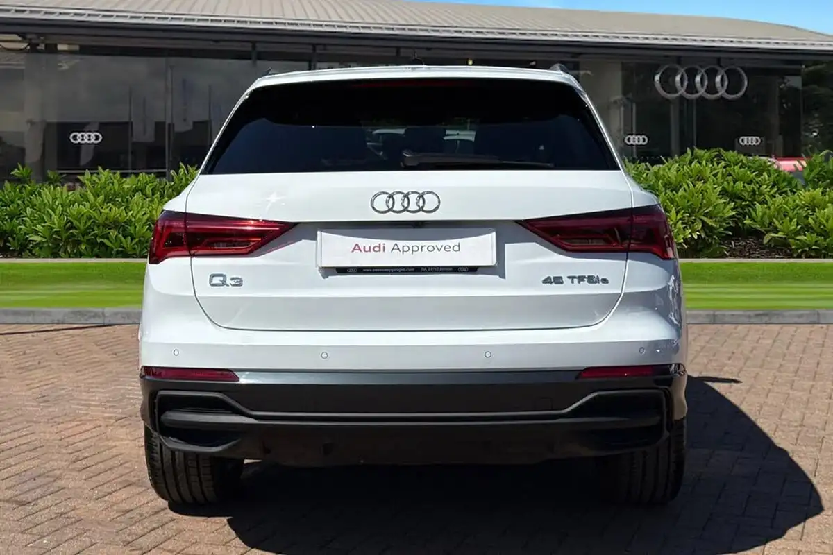 2023-audi-q3-14-45-tfsi-e-black-edition-station-wagon-big-3