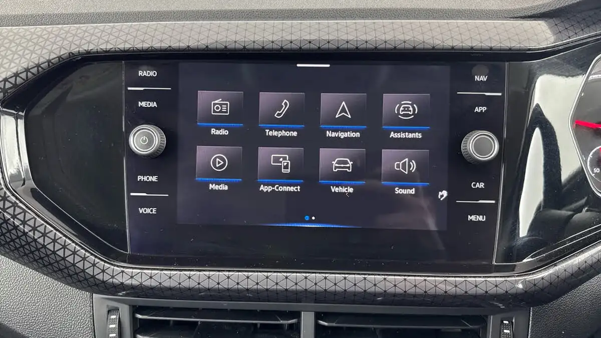 2022-volkswagen-t-cross-10-tsi-sel-dsg-big-11