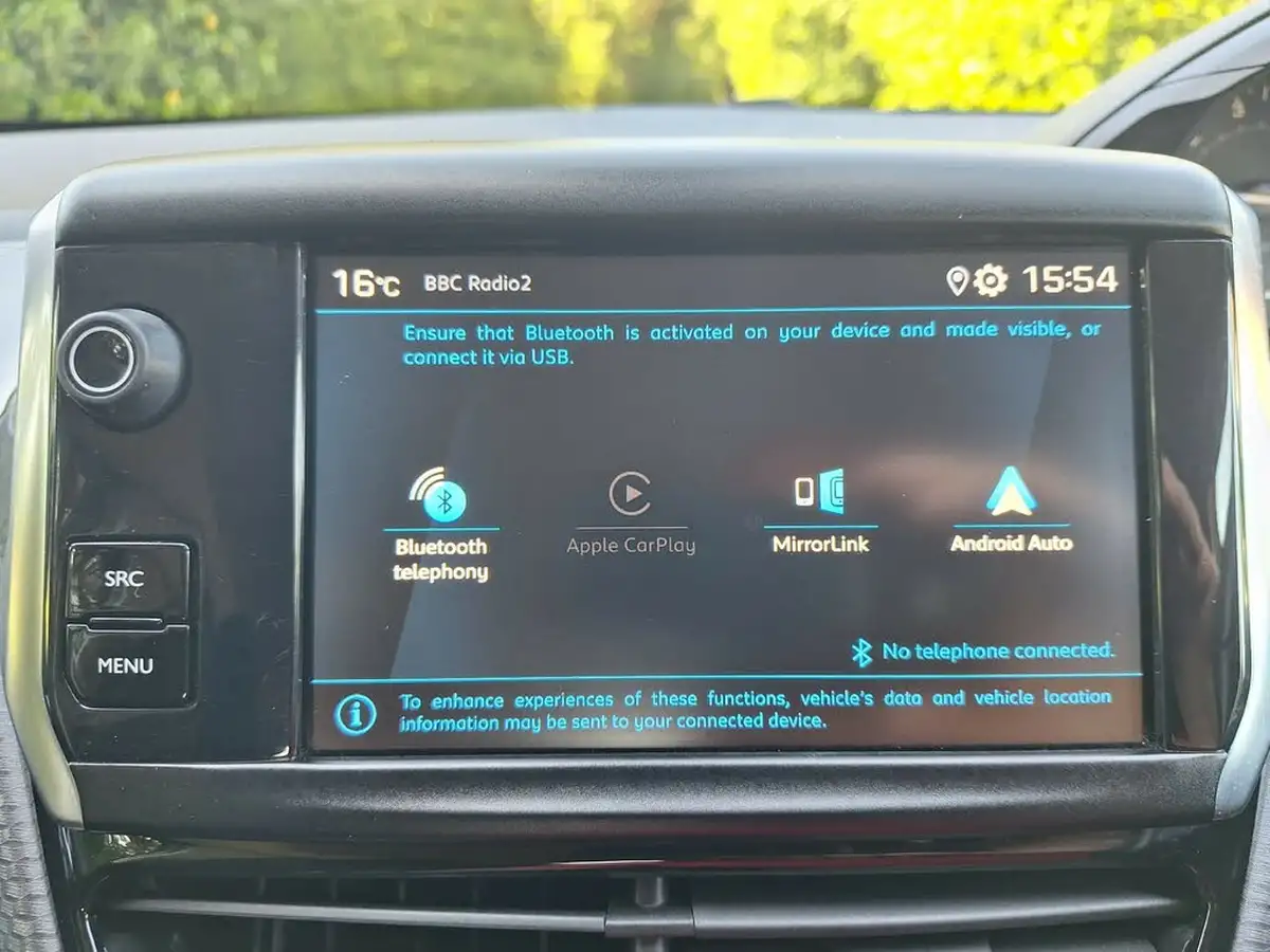 2019-peugeot-208-12-puretech-signature-big-32