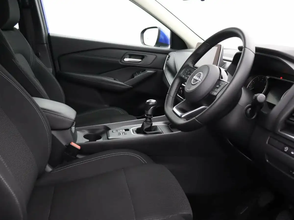 2023-nissan-qashqai-13-dig-t-acenta-premium-140ps-big-30