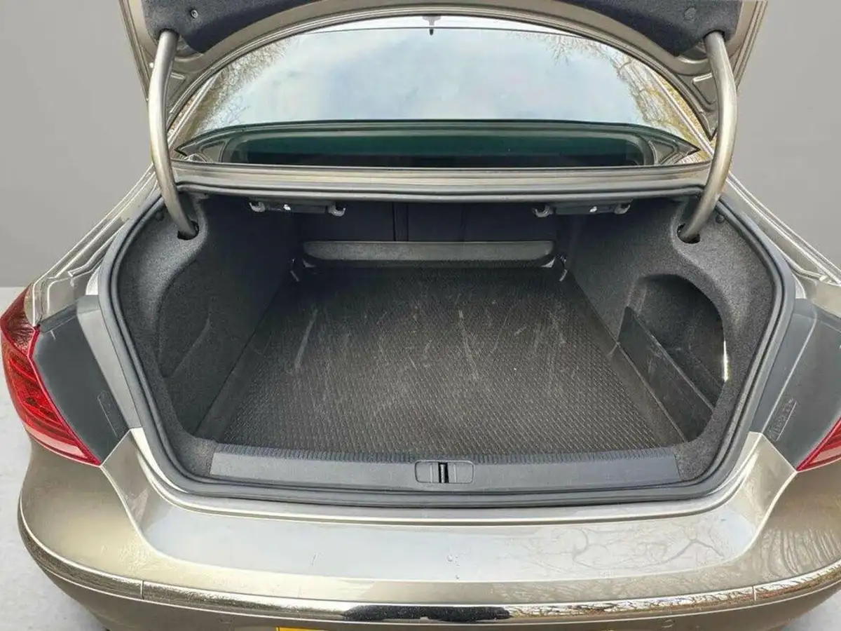 2014-volkswagen-cc-20tdi-gt-bmt-dsg-big-11