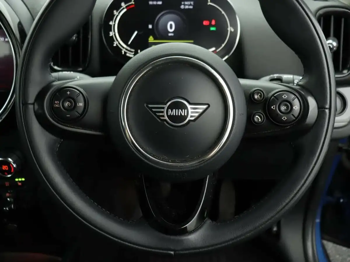 2020-mini-countryman-15-cooper-classic-comfort-big-46