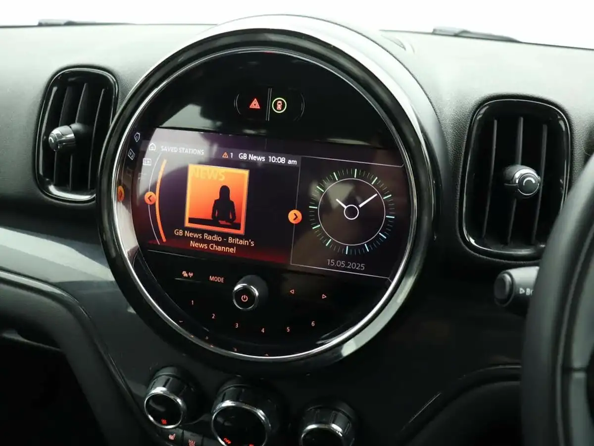 2020-mini-countryman-15-cooper-classic-comfort-big-22