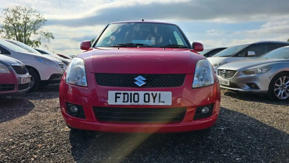 2010-suzuki-swift-13-sz4-3d-big-6