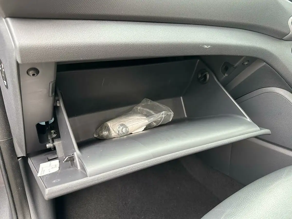 2018-hyundai-ioniq-16-gdi-premium-se-hybrid-big-35