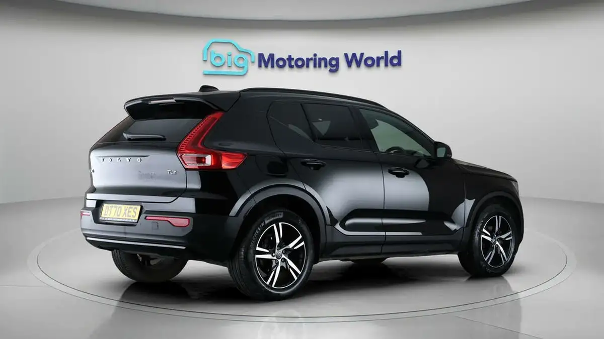 2021-volvo-xc40-15-t3-r-design-163bhp-big-7