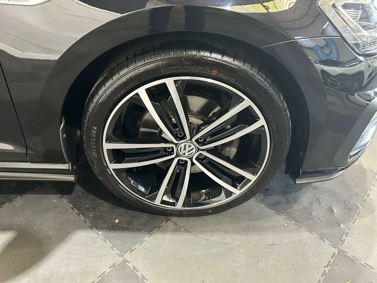 2018-volkswagen-golf-20tdi-gtd-hatchback-5d-dsg-big-8