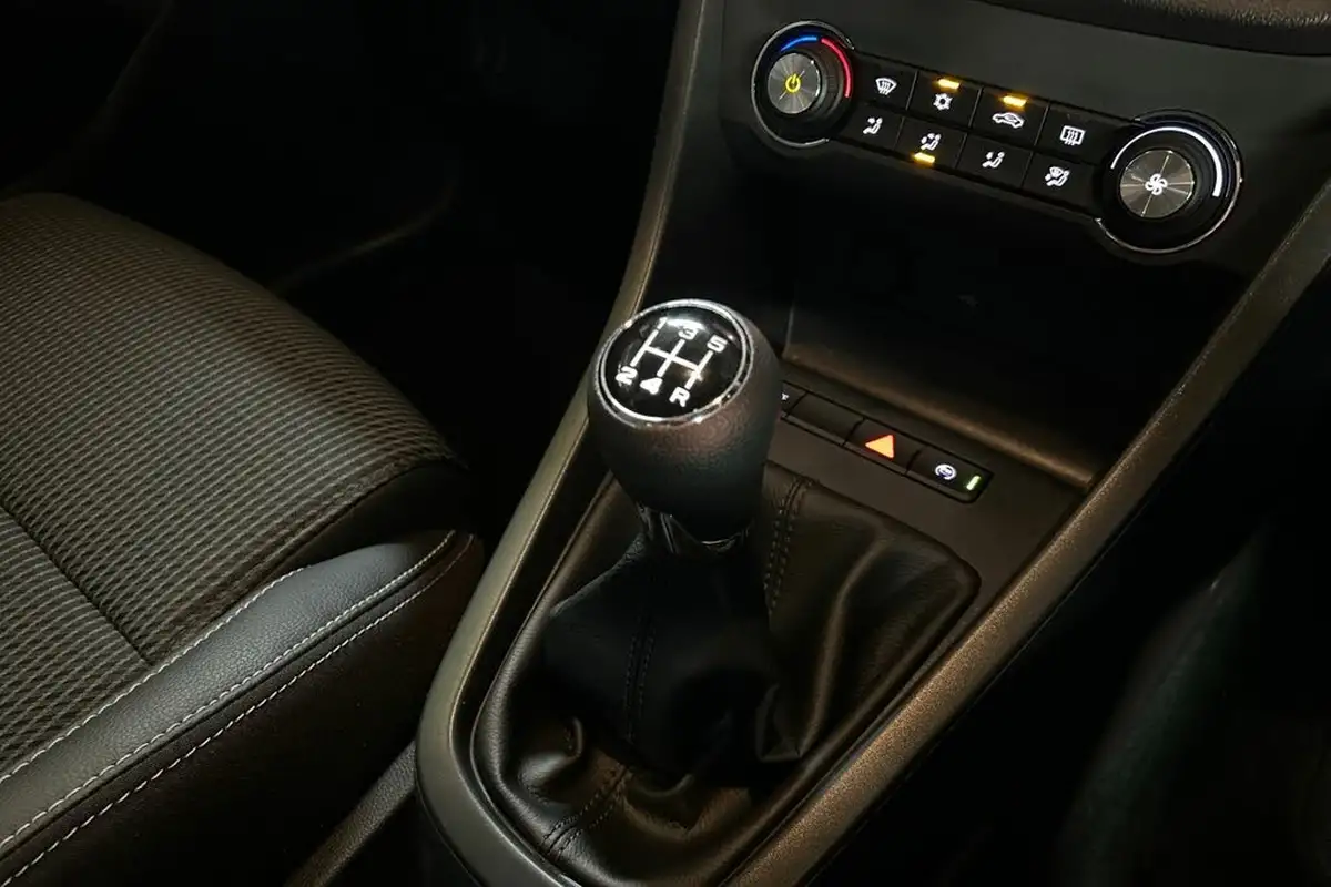 2023-mg-mg3-15-vti-tech-exclusive-nav-big-18
