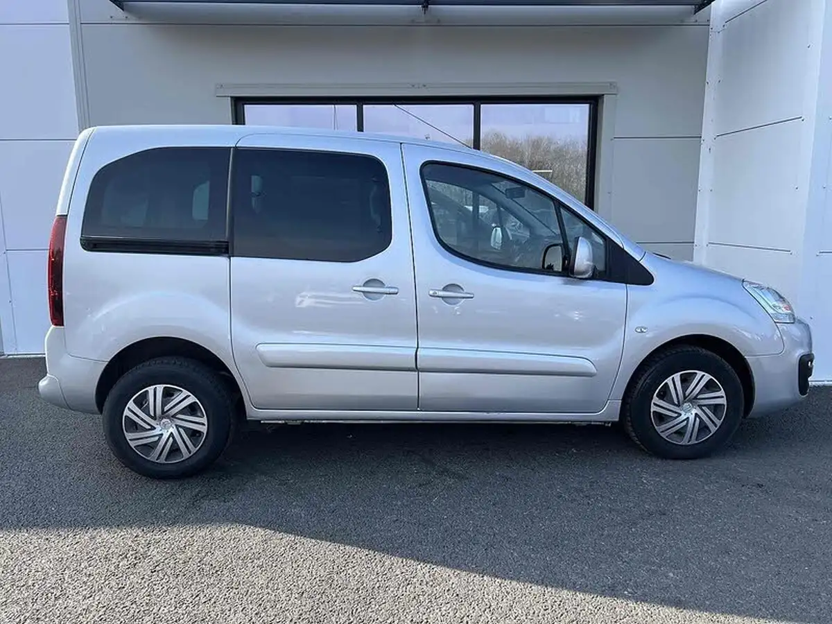 2017-citroen-berlingo-16bluehdi-multispace-feel-102ps-ss-etg6-big-8