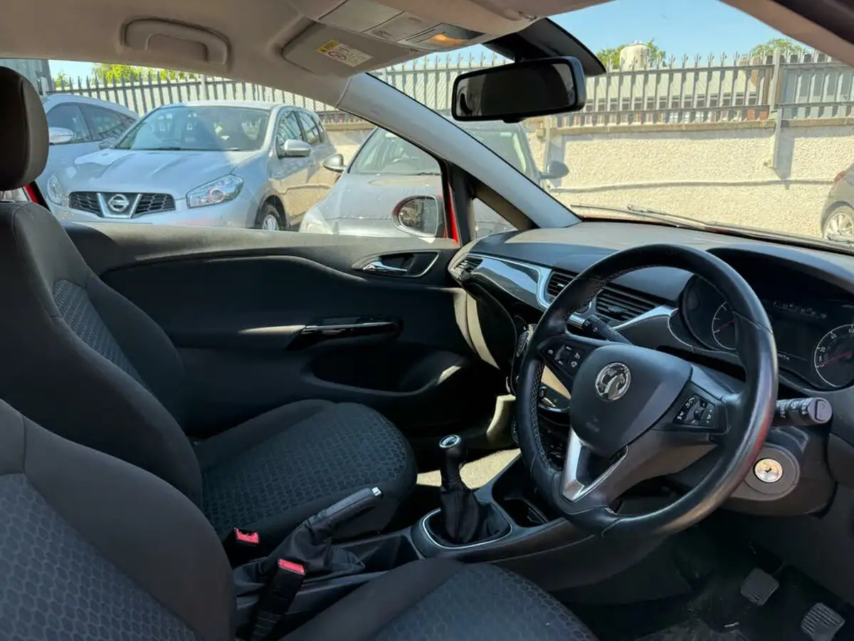 2015-vauxhall-corsa-14-excite-ac-90ps-ecoflex-3d-1398cc-big-4