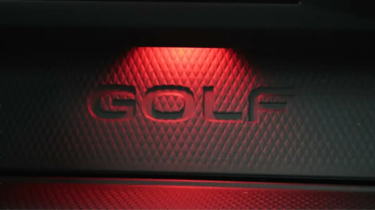 2022-volkswagen-golf-20-tsi-gti-dsg-big-28