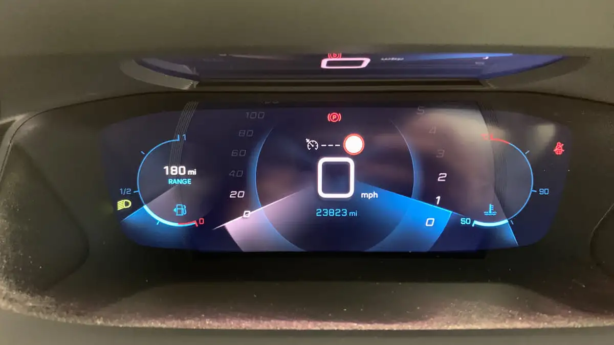 2022-peugeot-208-12-puretech-allure-premium-100ps-big-9