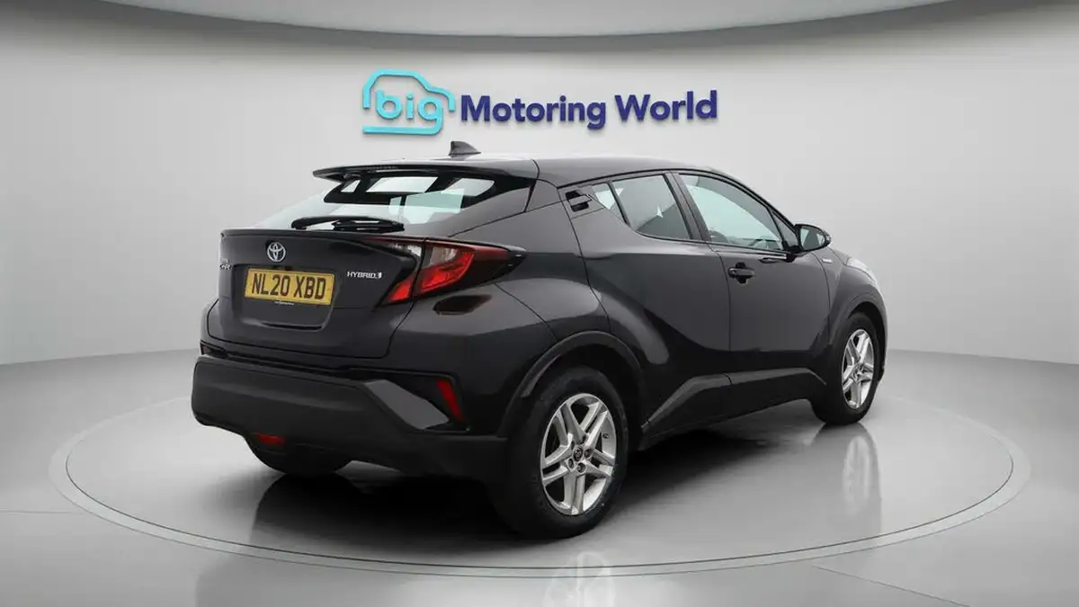2020-toyota-c-hr-18-vvt-i-icon-parking-pack-big-7
